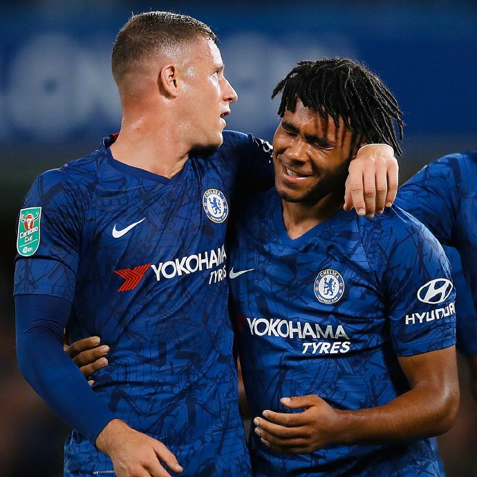 詹姆斯在切尔西比赛中最后时刻胜出,反败为胜引发热议!上演精彩一战的简单介绍 詹姆斯在切尔西比赛中最后时刻胜出,反败为胜引发热议!上演精彩一战的简单介绍