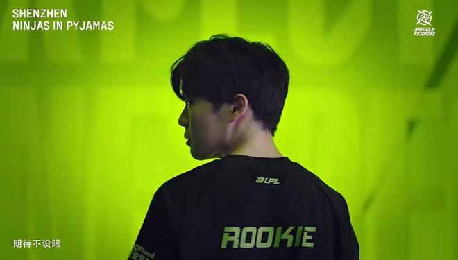 爆冷首场状态出色，FPX观众沸腾！，Rookie重返赛场热度持续攀升(和起点男主们疯狂谈恋爱)