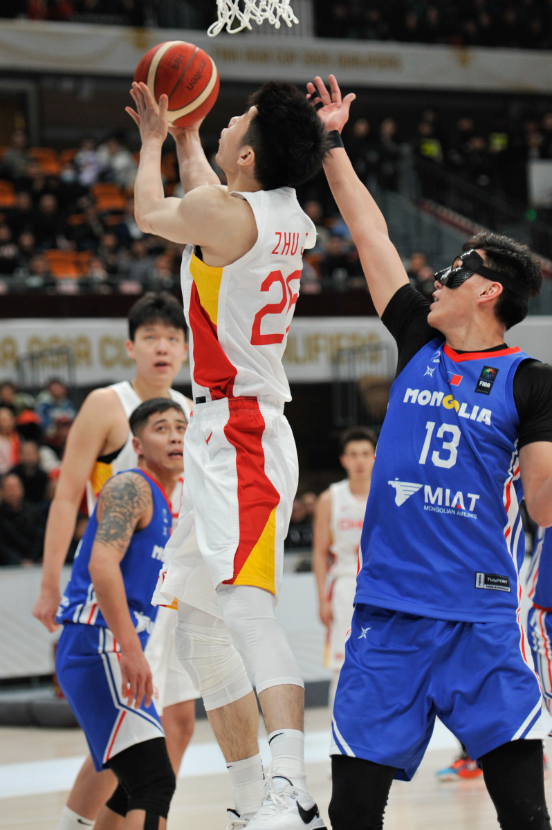 包含Ming重返赛场,重返赛场首场状态出色,热火观众沸腾!引发球迷热议的词条 包含Ming重返赛场,重返赛场首场状态出色,热火观众沸腾!引发球迷热议的词条